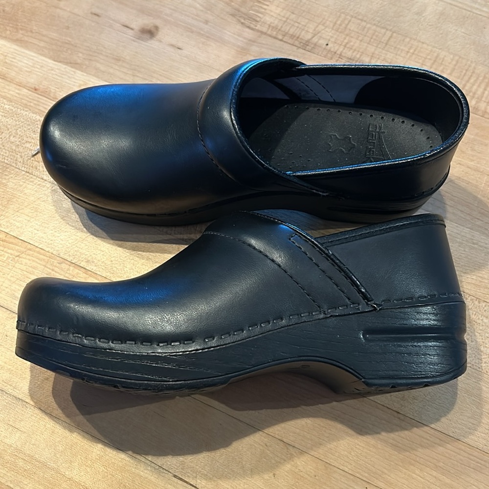Dansko Women's Professional Clog Black Box Leather - Size 37 Women’s Size 6.5-7